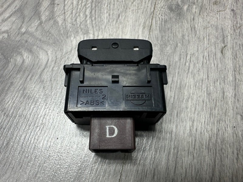 Кнопка, 1000 рублей, Москва