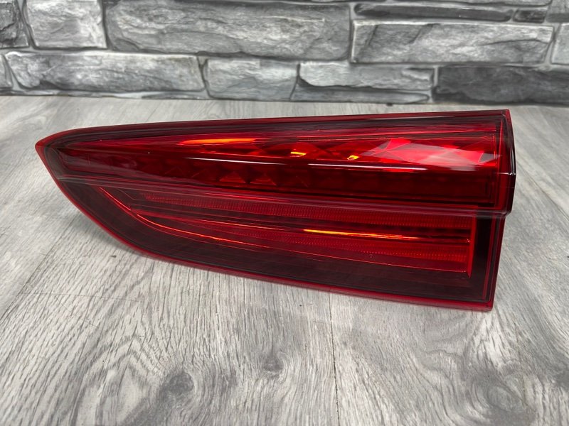 Фонарь задний правый, 7000 рублей, Москва