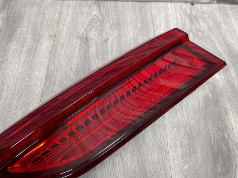 Фонарь задний правый, 7000 рублей, Москва