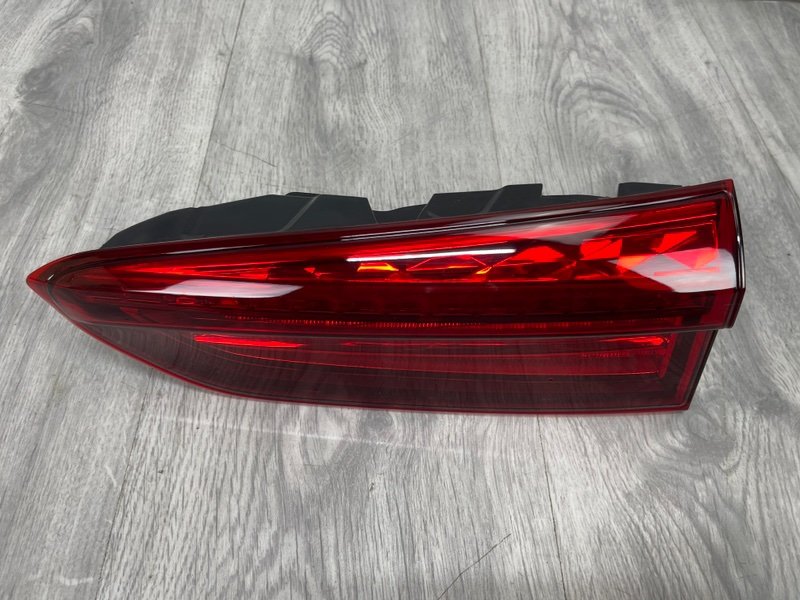 Фонарь задний правый, 7000 рублей, Москва