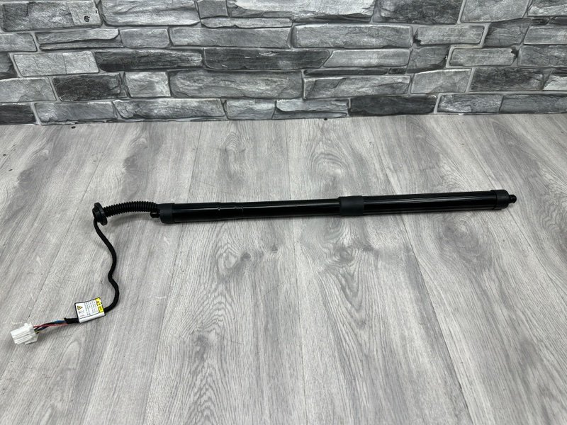 Амортизатор двери багажника, 10000 рублей, Москва