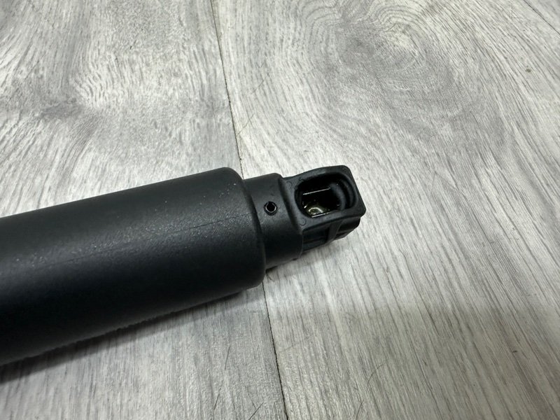 Амортизатор двери багажника, 10000 рублей, Москва