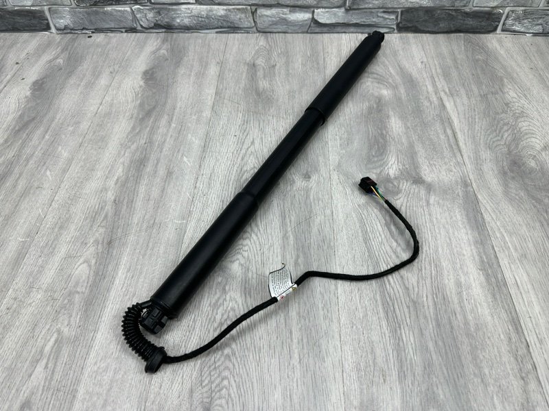 Амортизатор двери багажника, 10000 рублей, Москва