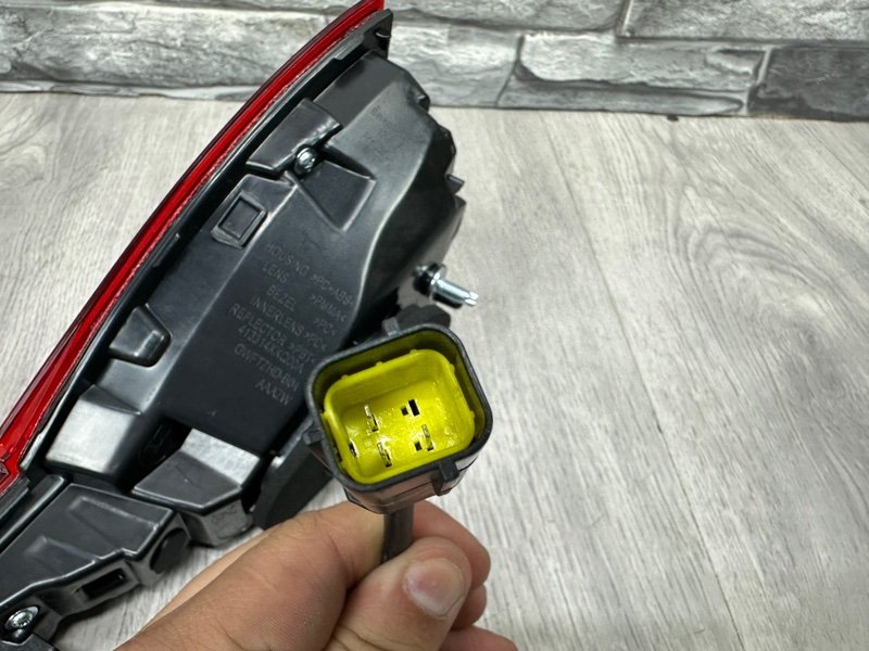 Фонарь задний правый, 6000 рублей, Москва