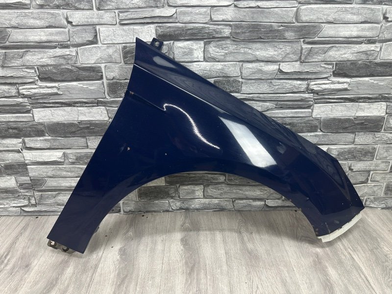 Крыло переднее правое, 6000 рублей, Москва