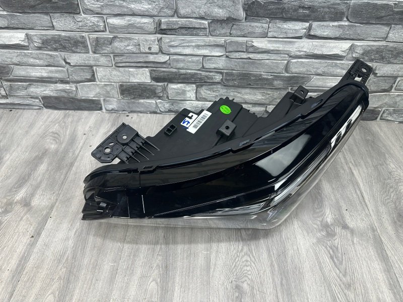 Фара левая, 34000 рублей, Москва