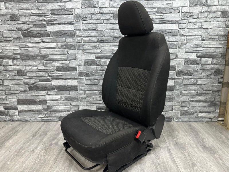 Сиденье переднее правое, 6000 рублей, Москва