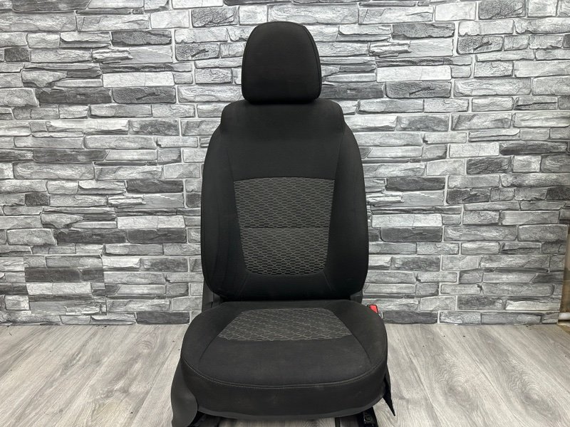 Сиденье переднее правое, 6000 рублей, Москва