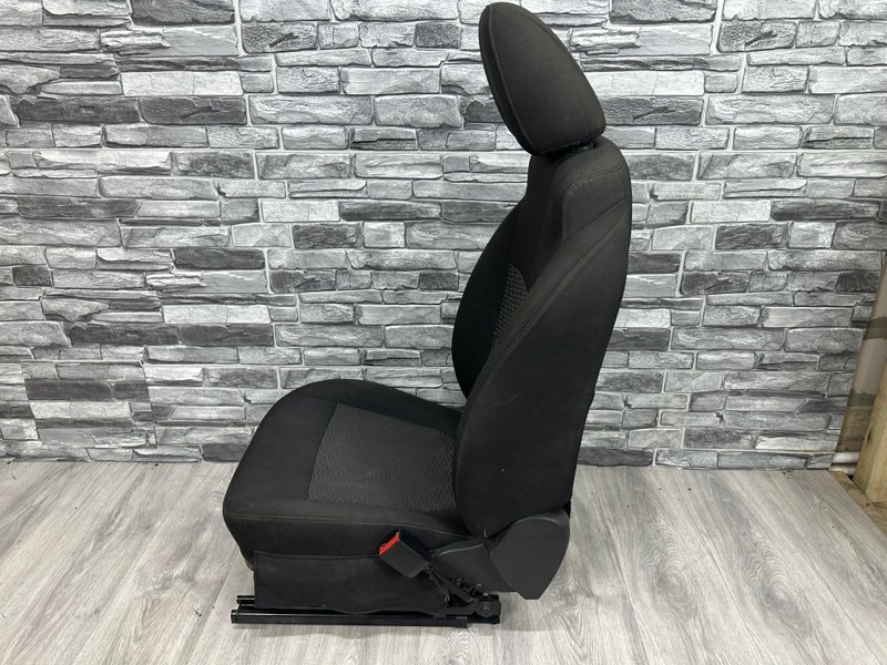 Сиденье переднее правое, 6000 рублей, Москва