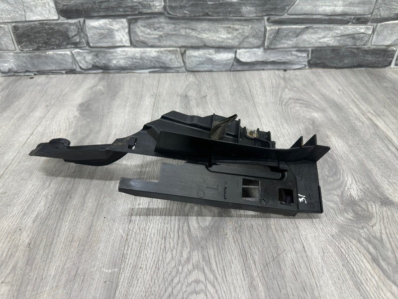 Накладка крыла, 500 рублей, Москва