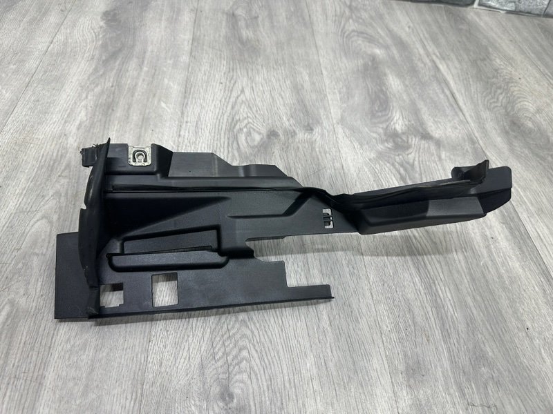 Накладка крыла, 500 рублей, Москва