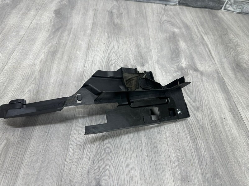 Накладка крыла, 500 рублей, Москва