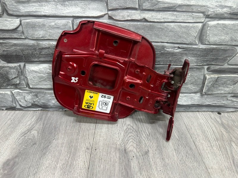 Лючок топливного бака, 1000 рублей, Москва