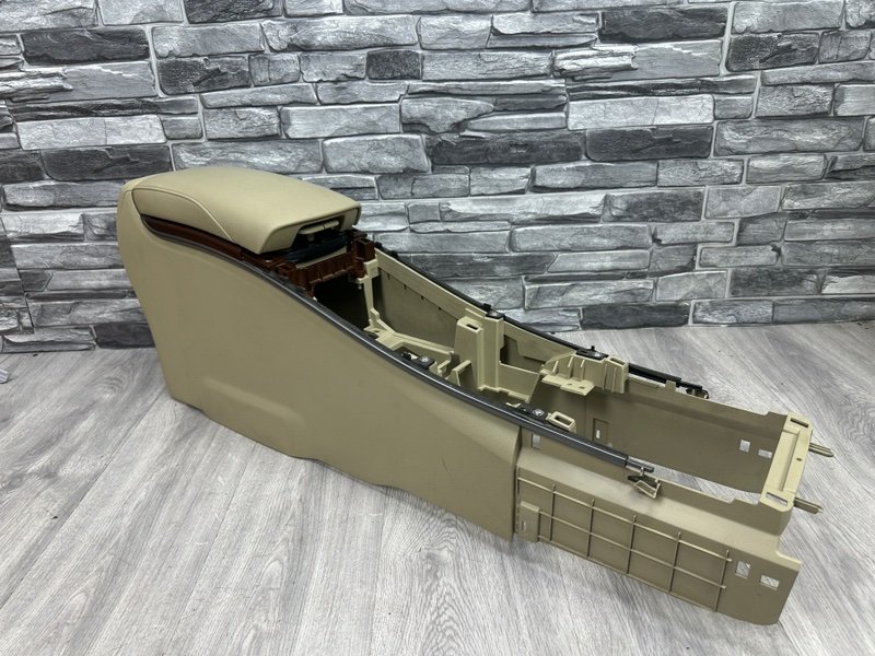 Подлокотник, 5000 рублей, Москва