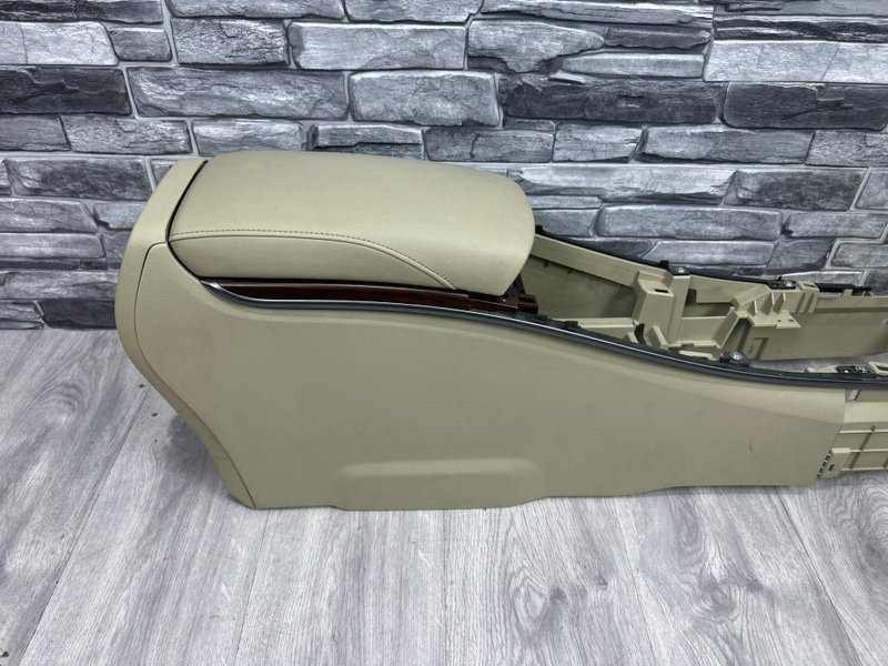 Подлокотник, 5000 рублей, Москва