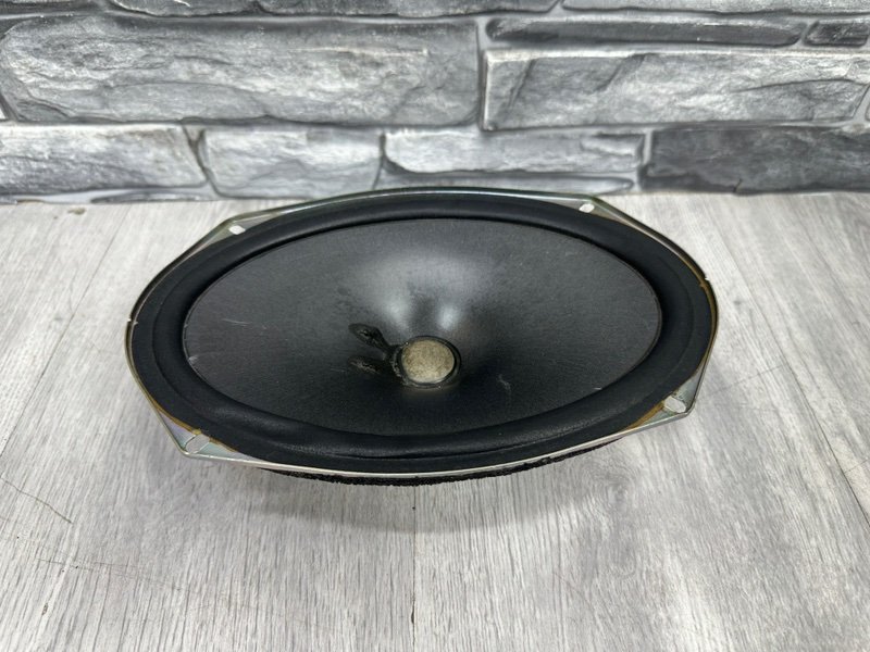 Динамик, 2000 рублей, Москва