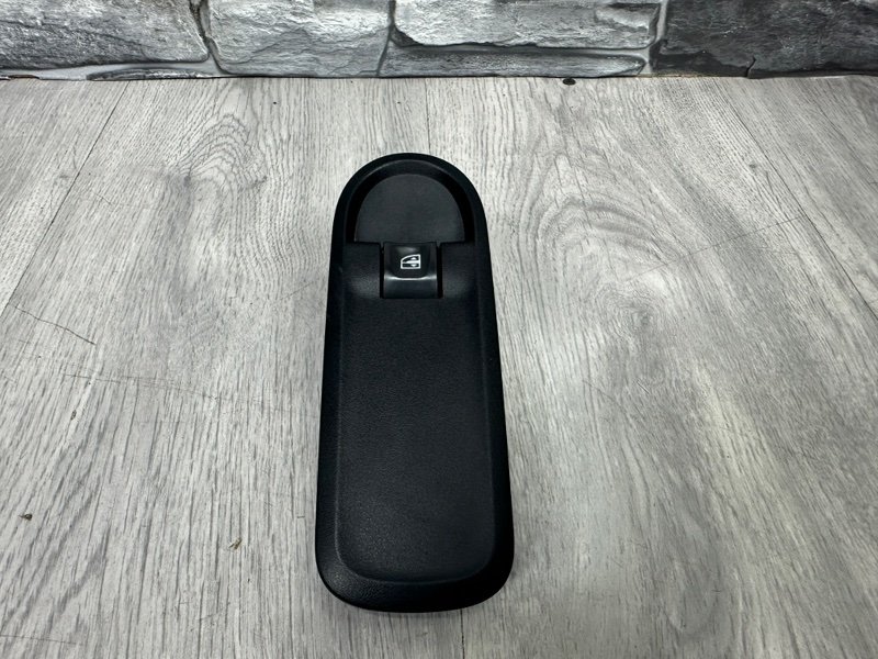 Кнопка стеклоподъемника, 550 рублей, Москва