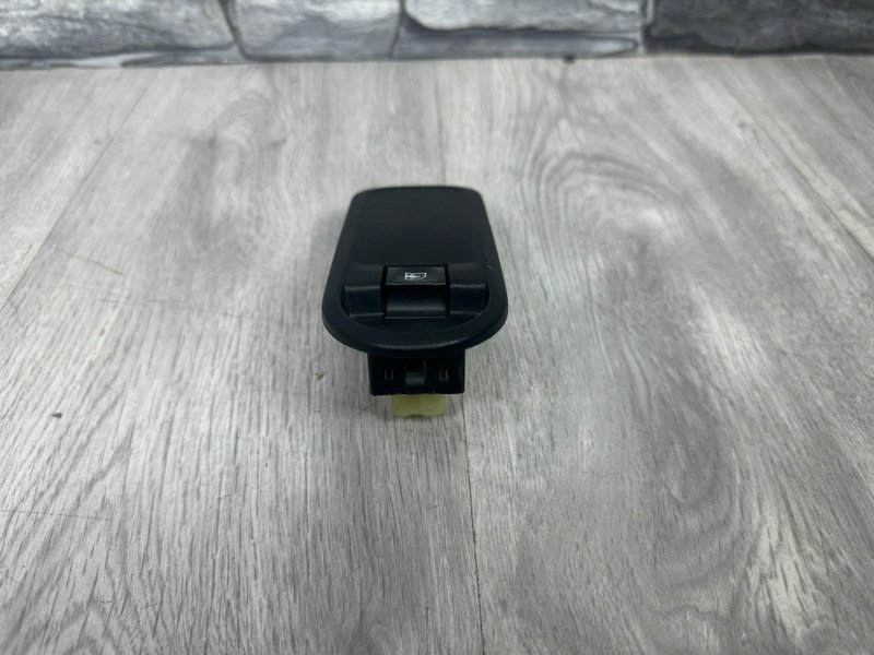 Кнопка стеклоподъемника, 550 рублей, Москва