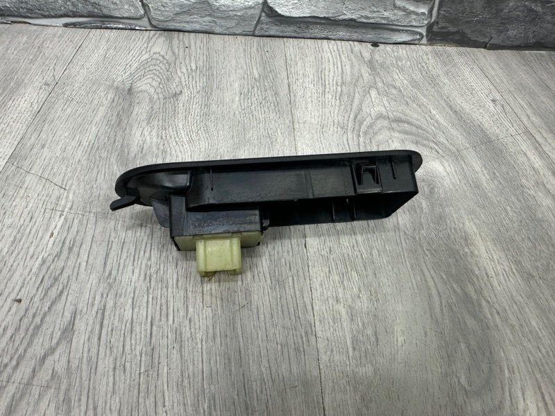 Кнопка стеклоподъемника, 550 рублей, Москва