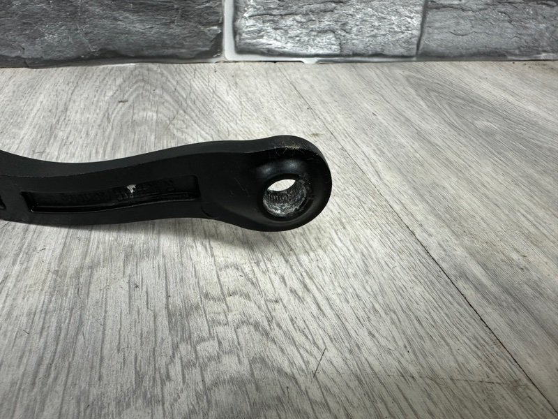 Поводок стеклоочистителя передний, 1000 рублей, Москва