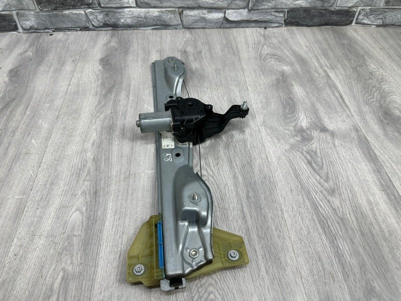 Стеклоподъемник передний, 2000 рублей, Москва