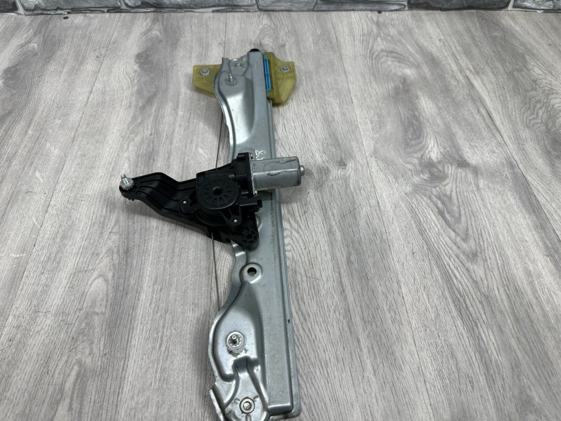 Стеклоподъемник передний, 2000 рублей, Москва