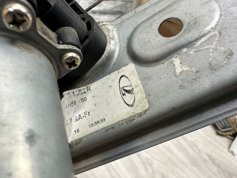 Стеклоподъемник передний, 2000 рублей, Москва