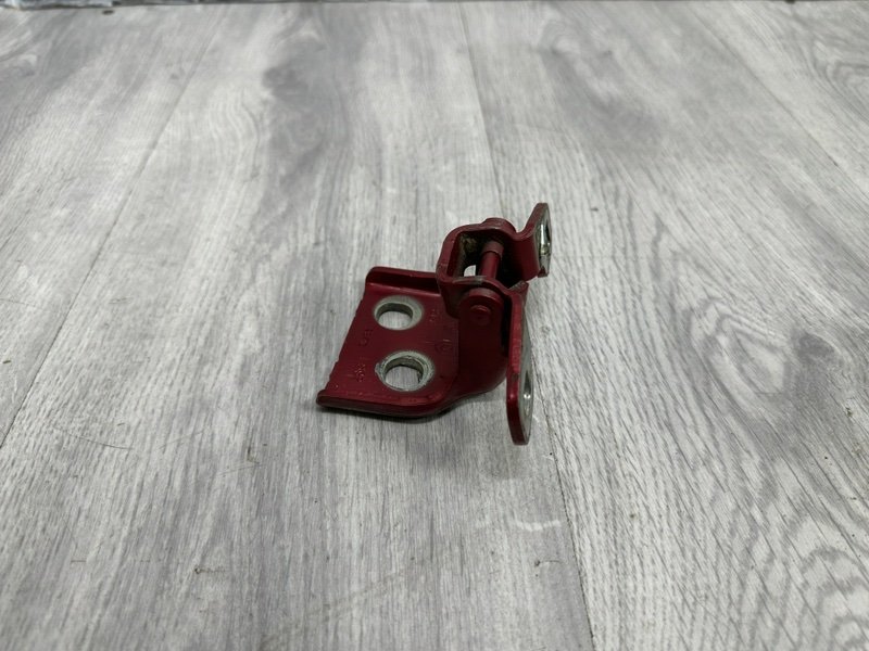 Петля двери, Москва