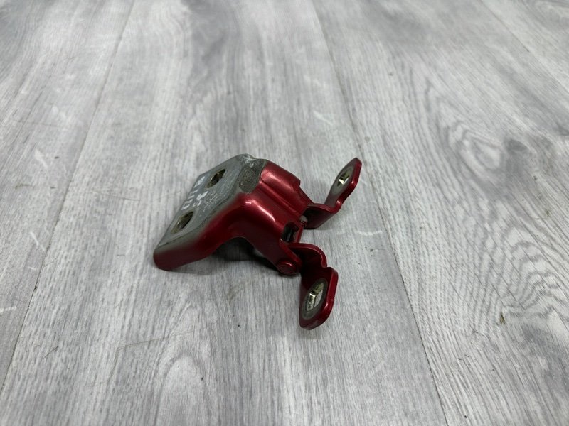 Петля двери, Москва