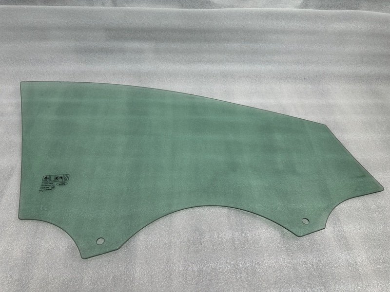 Стекло двери передней левой, 1000 рублей, Москва