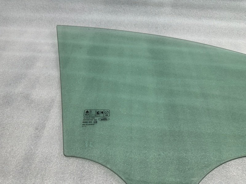 Стекло двери передней левой, 1000 рублей, Москва