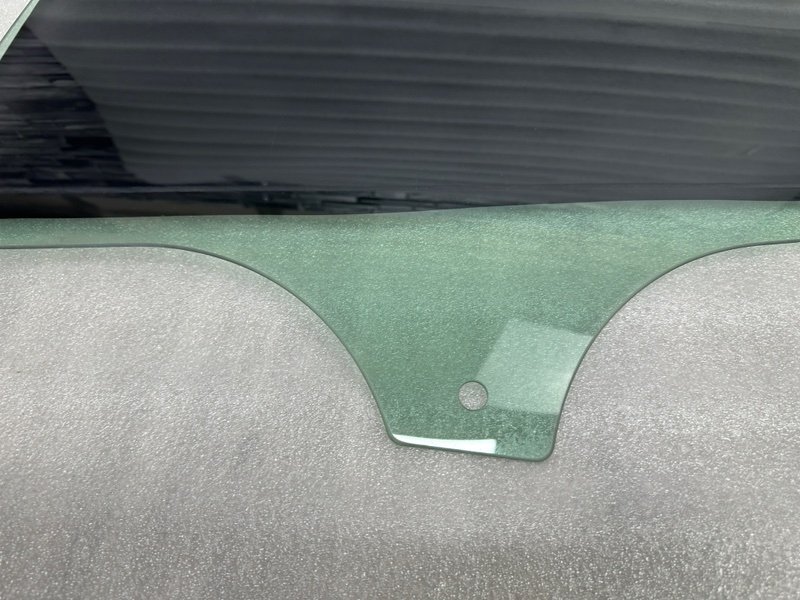 Стекло двери задней левой, 1000 рублей, Москва