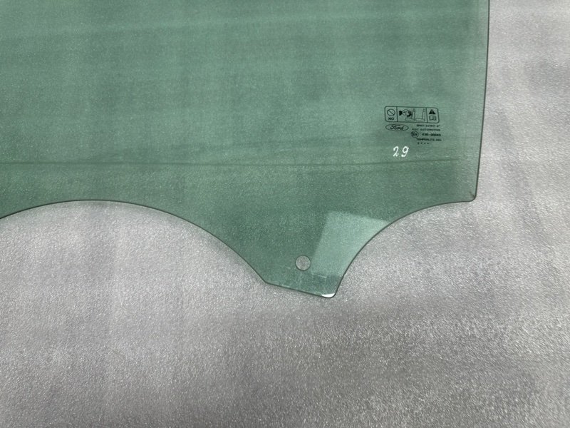 Стекло двери передней левой, 1100 рублей, Москва