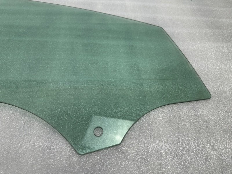 Стекло двери передней правой, 1000 рублей, Москва