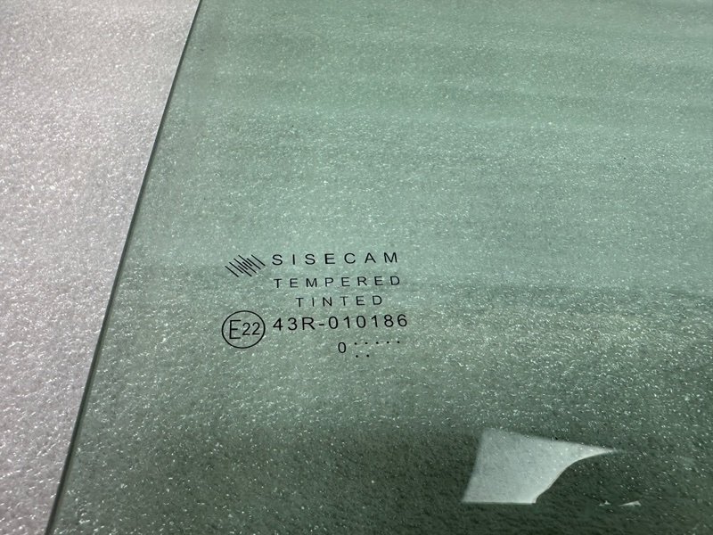 Стекло двери задней левой, 2000 рублей, Москва