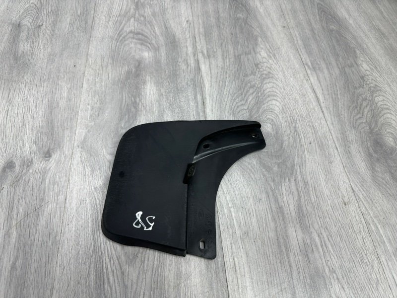 Брызговик, 1000 рублей, Москва