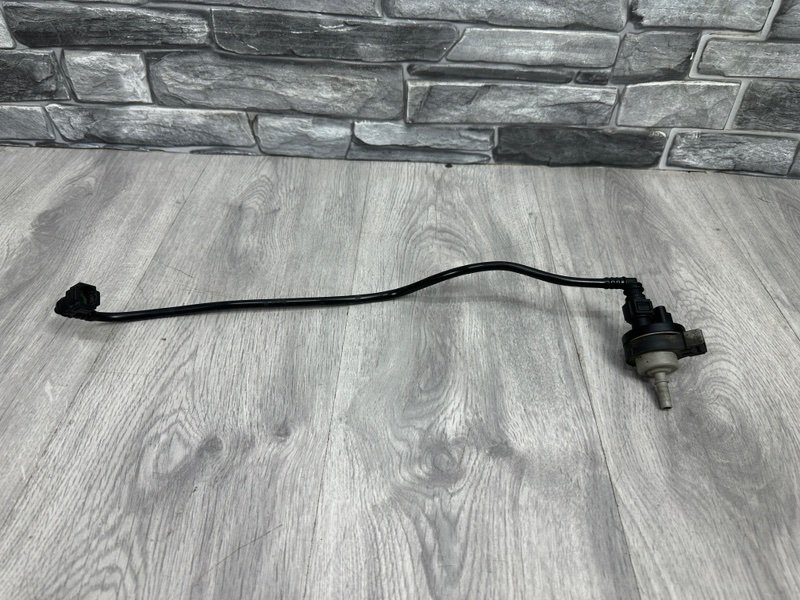 Клапан вентиляции топливного бака, 1000 рублей, Москва