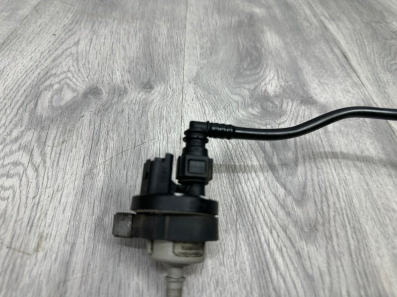 Клапан вентиляции топливного бака, 1000 рублей, Москва