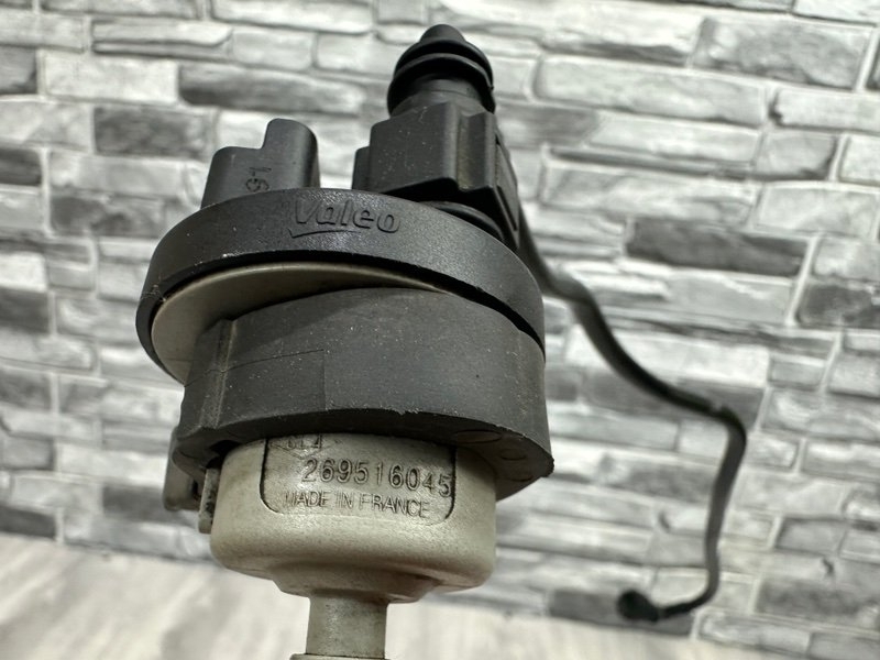 Клапан вентиляции топливного бака, 1000 рублей, Москва