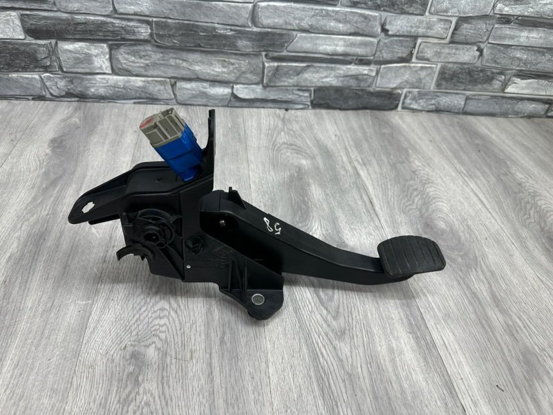 Педаль сцепления, 2000 рублей, Москва