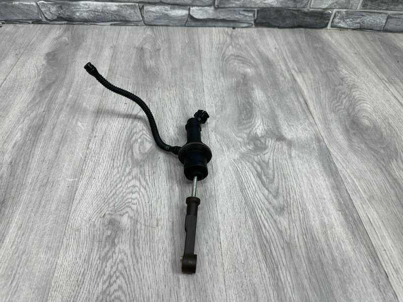 Главный цилиндр сцепления, 1000 рублей, Москва