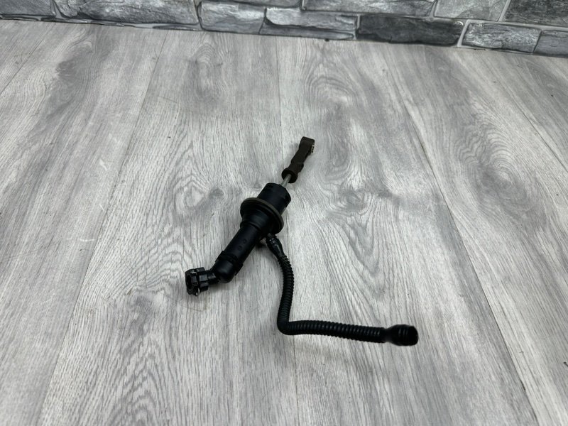 Главный цилиндр сцепления, 1000 рублей, Москва