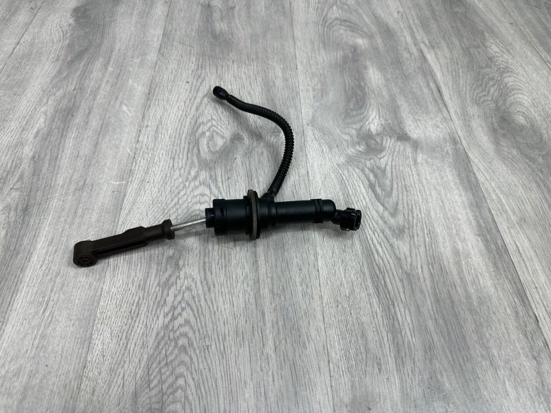 Главный цилиндр сцепления, 1000 рублей, Москва