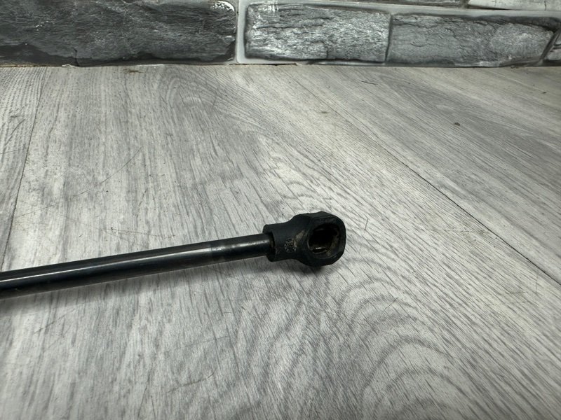 Амортизатор двери багажника, 600 рублей, Москва