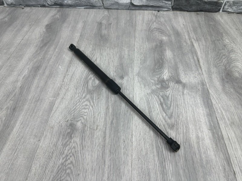 Амортизатор двери багажника, 600 рублей, Москва