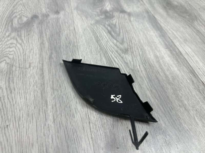 Заглушка буксировочного крюка, 1000 рублей, Москва