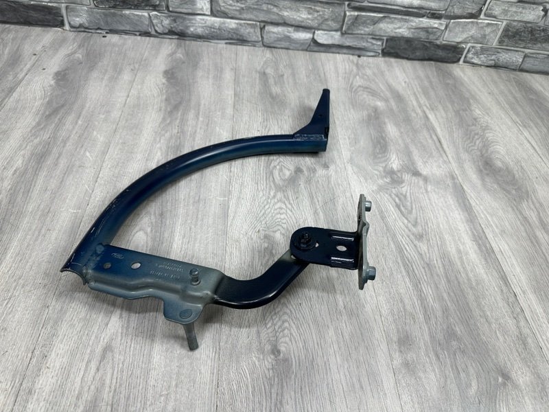 Петля крышки багажника, 1400 рублей, Москва