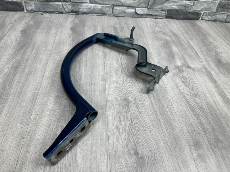 Петля крышки багажника, 1400 рублей, Москва