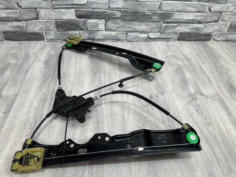 Стеклоподъемник передний, 2000 рублей, Москва