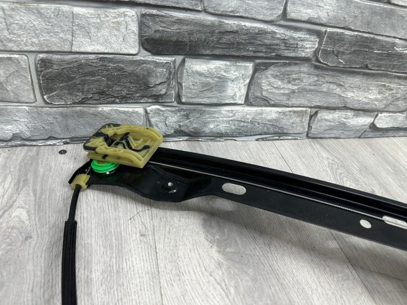 Стеклоподъемник передний, 2000 рублей, Москва